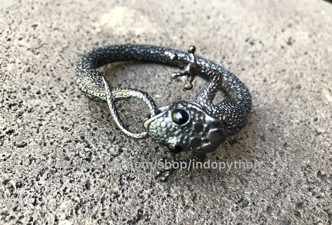 Gray Stingray Bracelet Jewelry - Image 9