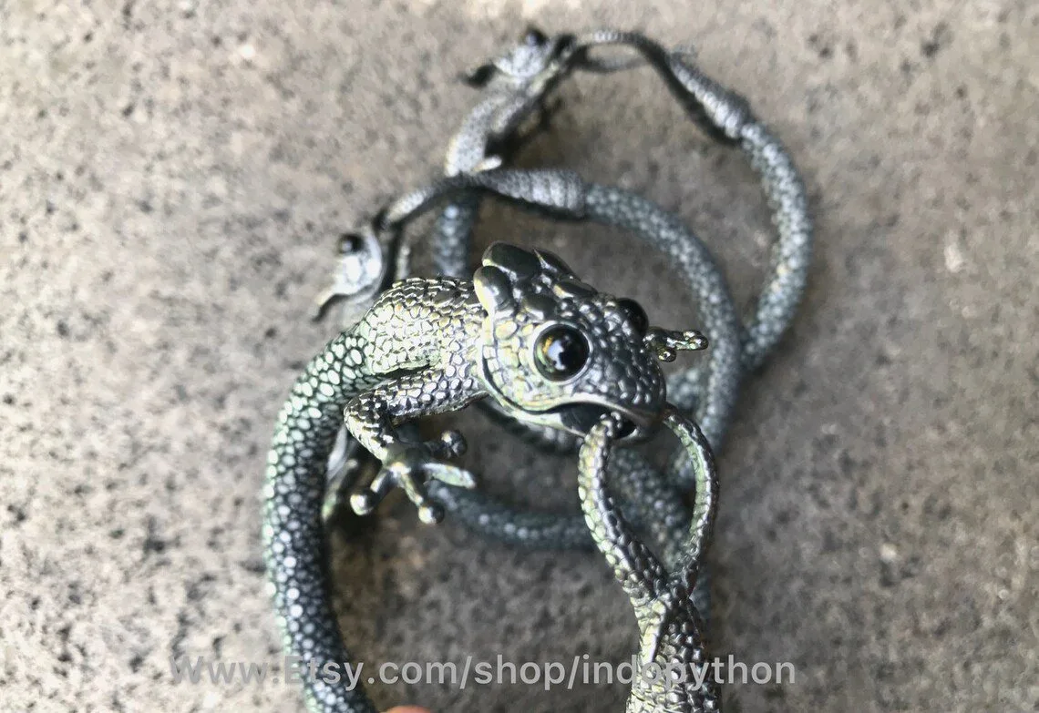 Gray Stingray Bracelet Jewelry - Image 6