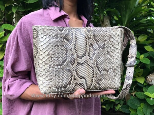 Indopython Natural Snakeskin Medium-Size Bag